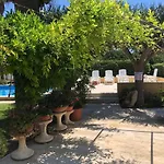 בית הארחה Yucca