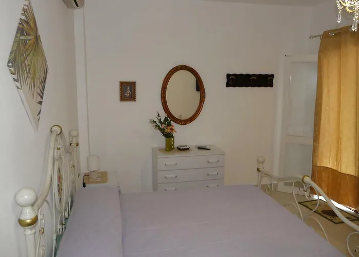 Yucca Pensión Avola